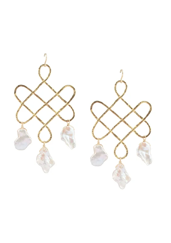 Blue Earrings-Freshwater Pearl Gold Trellis Earrings