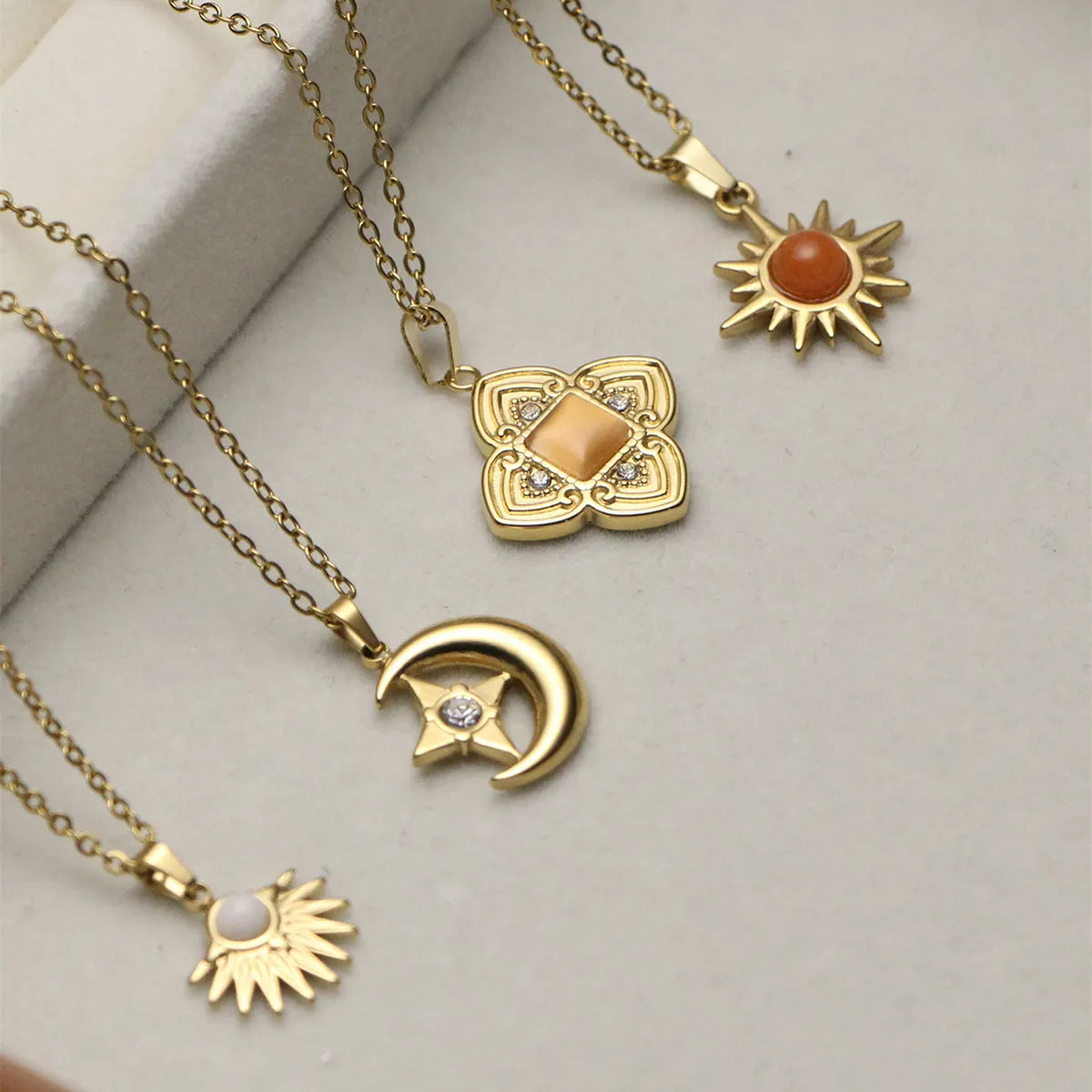 Engraved Name Necklaces-Stainless Steel 18K Gold Plated Retro Four Leaf Clover Sun Moon Inlay Natural Stone Zircon Pendant Necklace