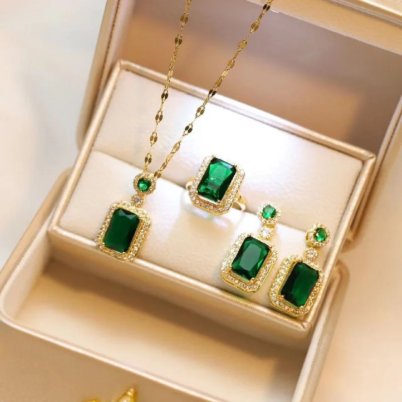 894-1 Emerald Three piece Set