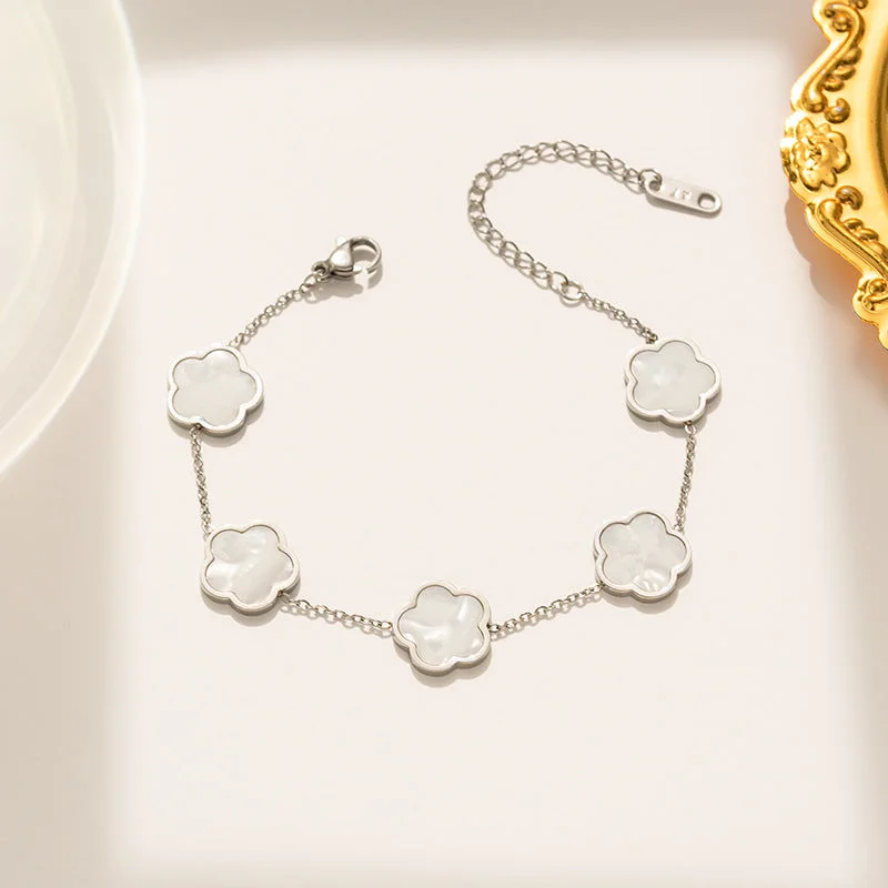 967 White Shell Bracelet Silver