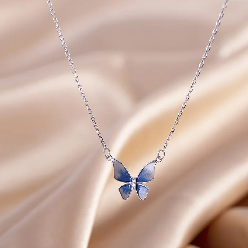 Gradient Butterfly Necklace Platinum