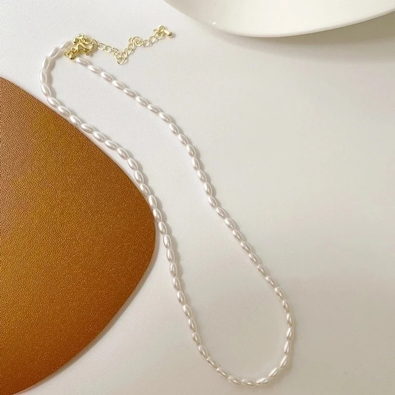 Matte Pearl Rice Necklace