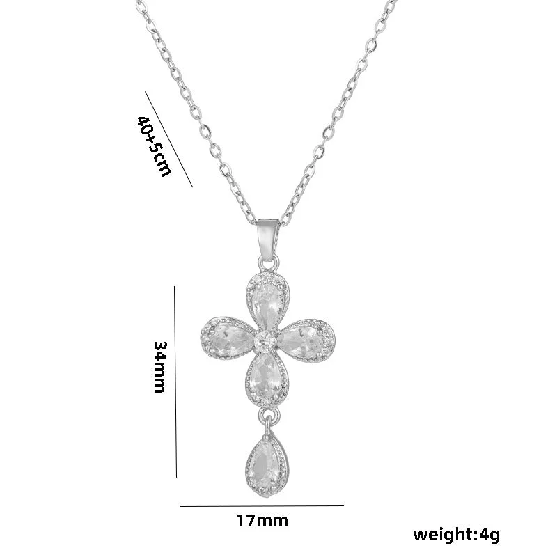 589 Clover Droplet Necklace Silver