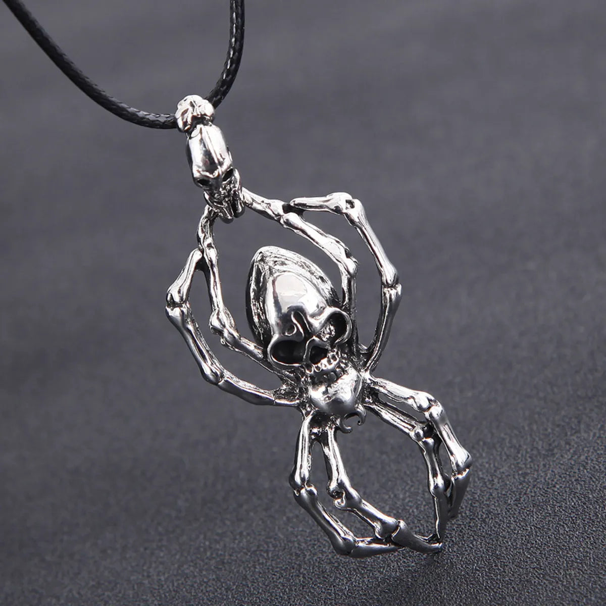 Love Necklaces-Punk Spider Skull Alloy Wax Rope Plating Men'S Pendant Necklace