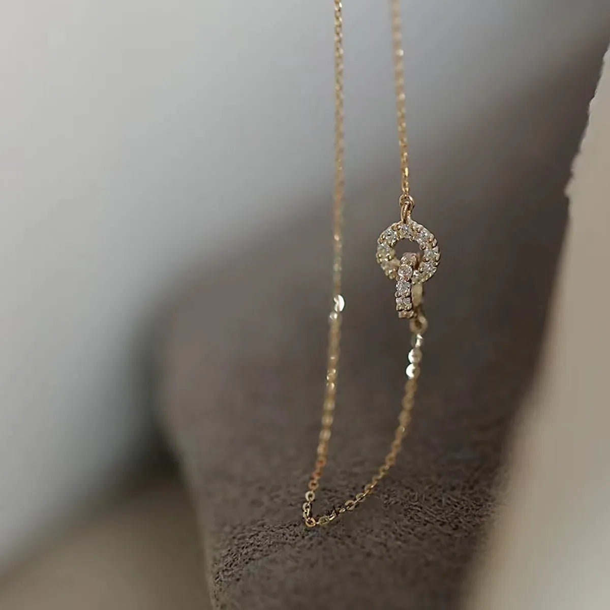 Diamond Necklaces-Simple Style Round Sterling Silver Inlay Zircon Necklace