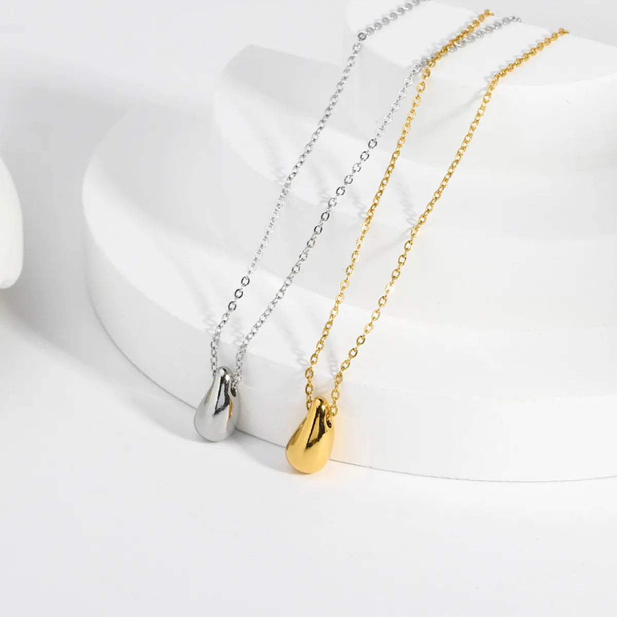 Personalized Gold-Plated Necklaces-French Style Water Droplets Stainless Steel Titanium Steel Plating Three-dimensional 18k Gold Plated Pendant Necklace