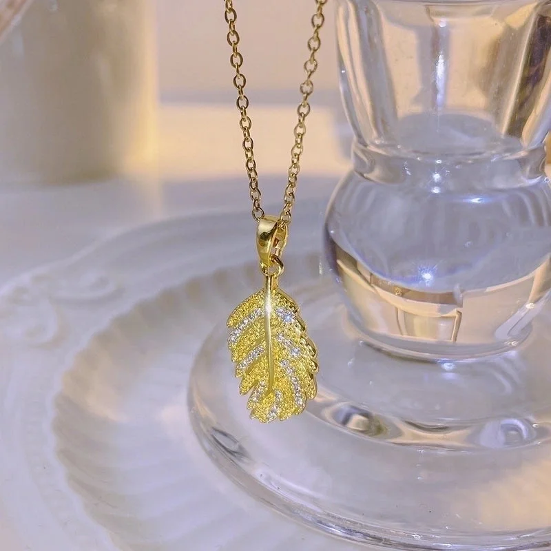 Gold Diamond Small Leaf