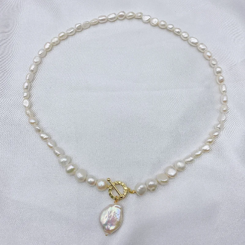 Baroque Pearl Necklace