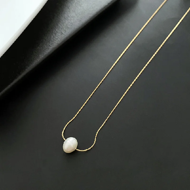 White Small Pearl Necklace