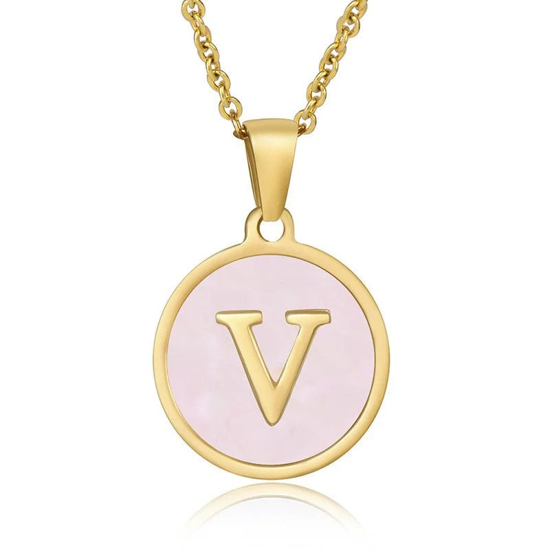 Golden V [with Chain]]