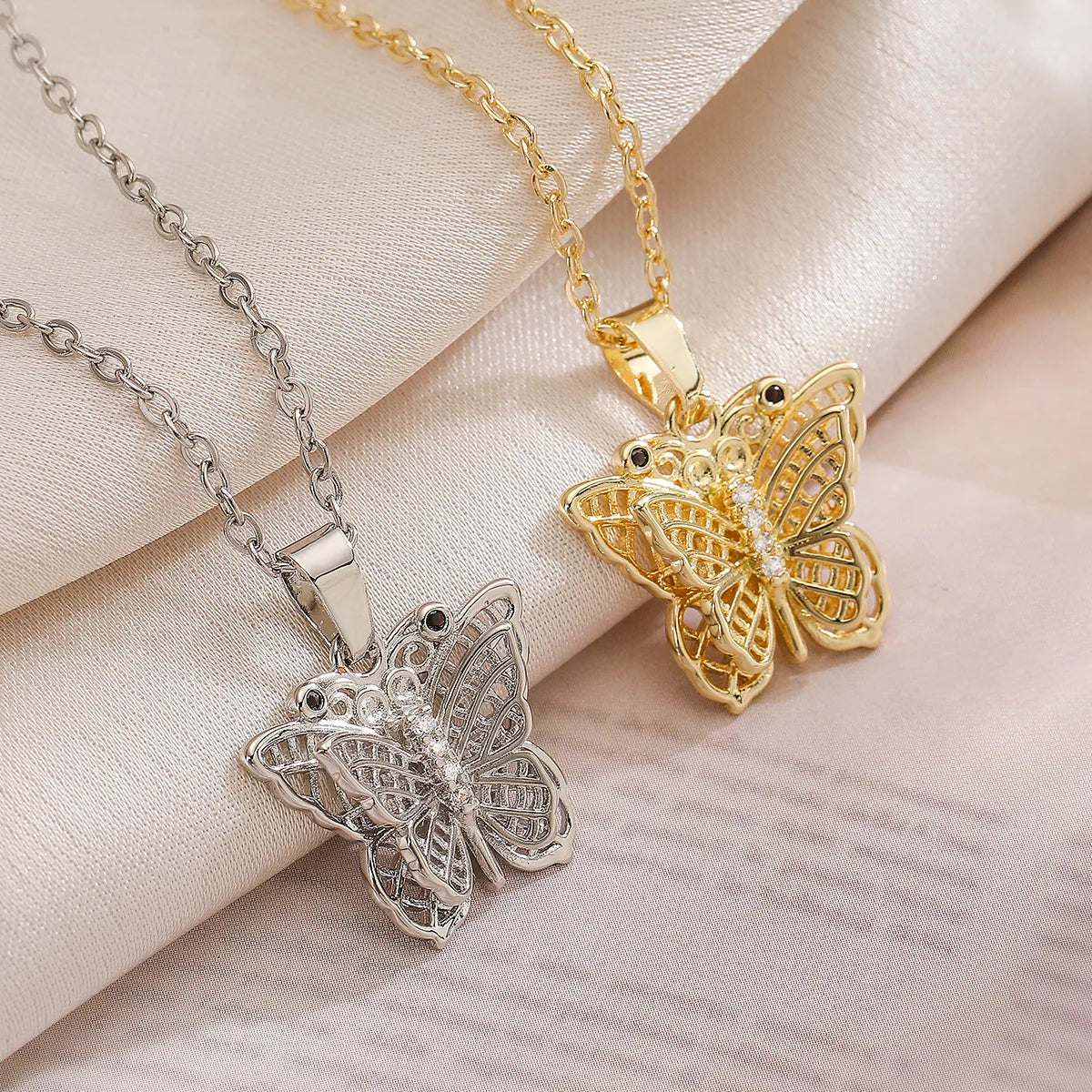 Gold Chain Necklaces-Copper 18K Gold Plated Simple Style Commute Hollow Out Inlay Butterfly Zircon Pendant Necklace