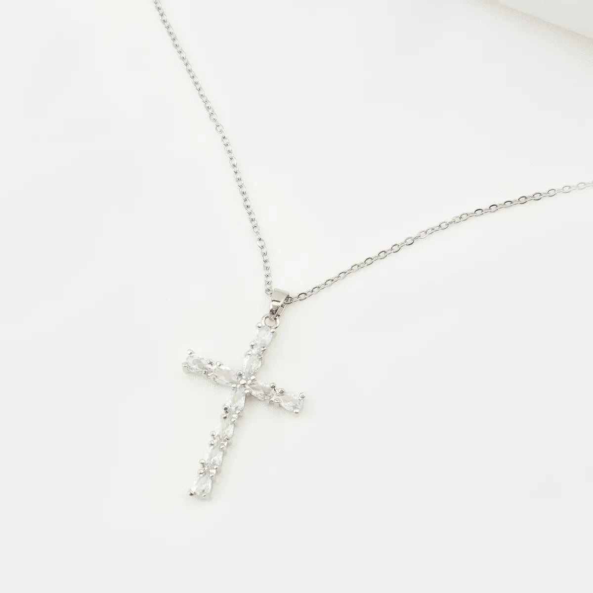 Statement Chain Necklaces-1 Piece Vintage Style Cross Stainless Steel Inlay Diamond Pendant Necklace