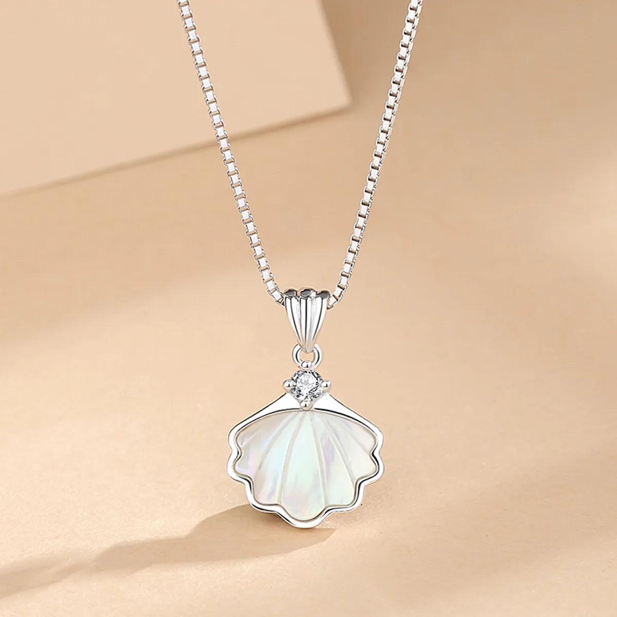 Romantic Necklaces-Elegant Simple Style Shell Sterling Silver Plating Inlay Shell Zircon Pendant Necklace